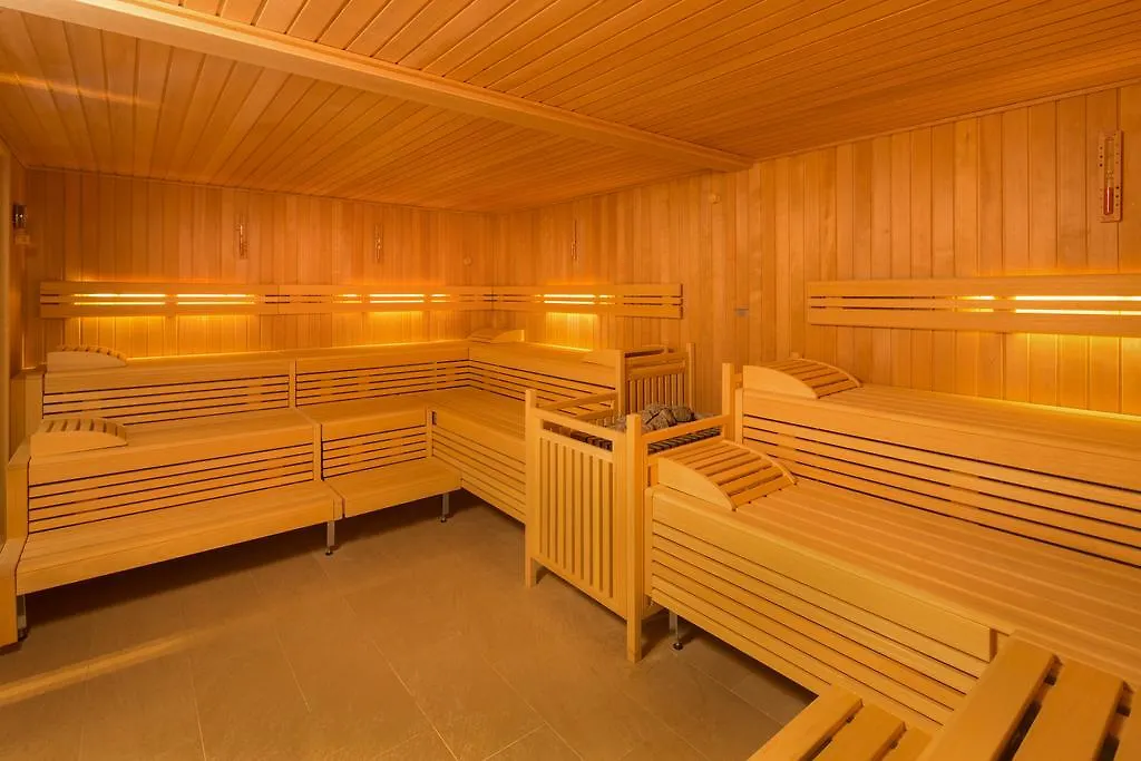 Viktoria Ferienhaus: Family Wellness Retreat with 4-Star Amenities Oberstdorf